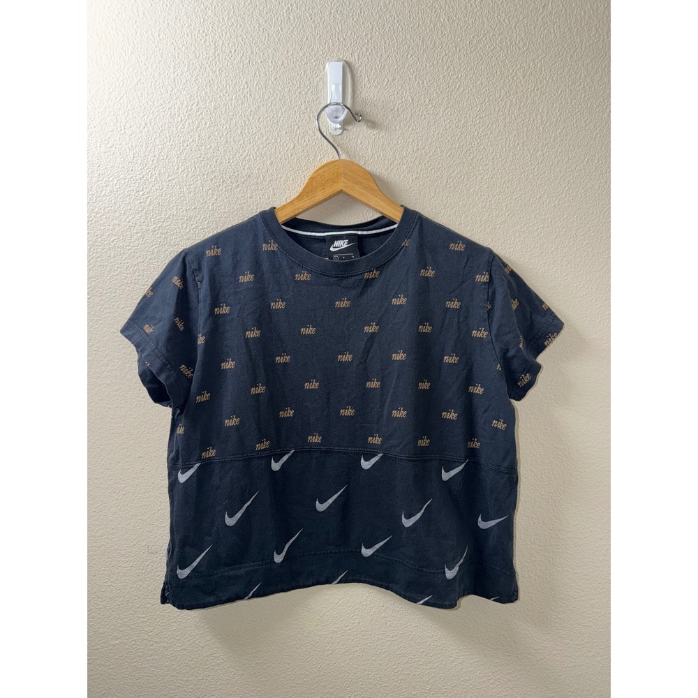 Women's Nike Crop Top Size Large